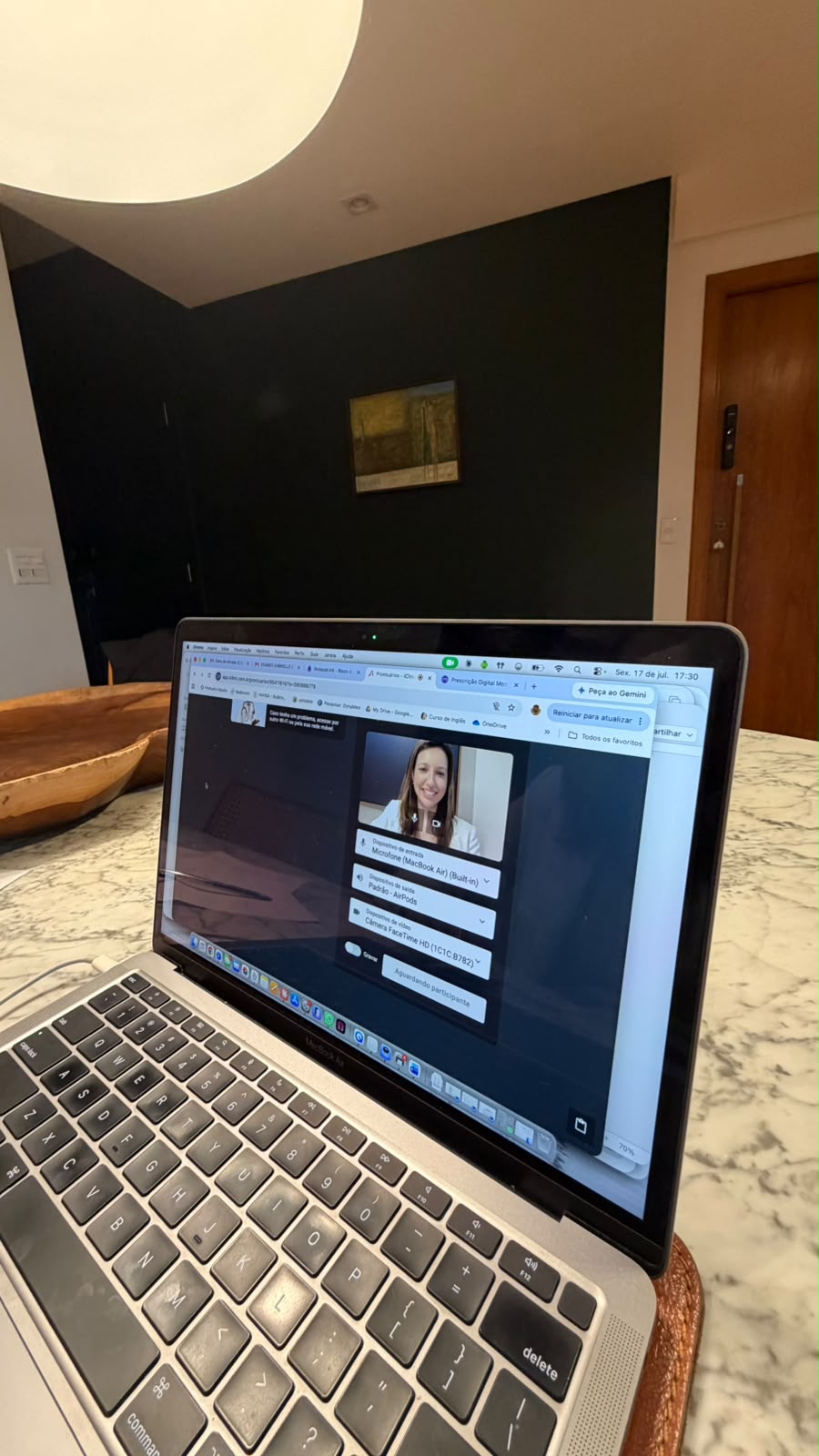 Teleconsulta com a Dra. Carolina Magalhães